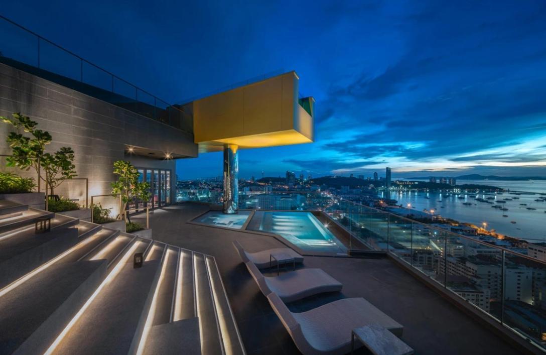 Edge Central Pattaya Seaview Residence Bagian luar foto